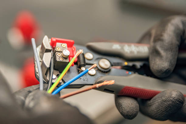 Best Licensed Electrician  in Shenandoah, VA